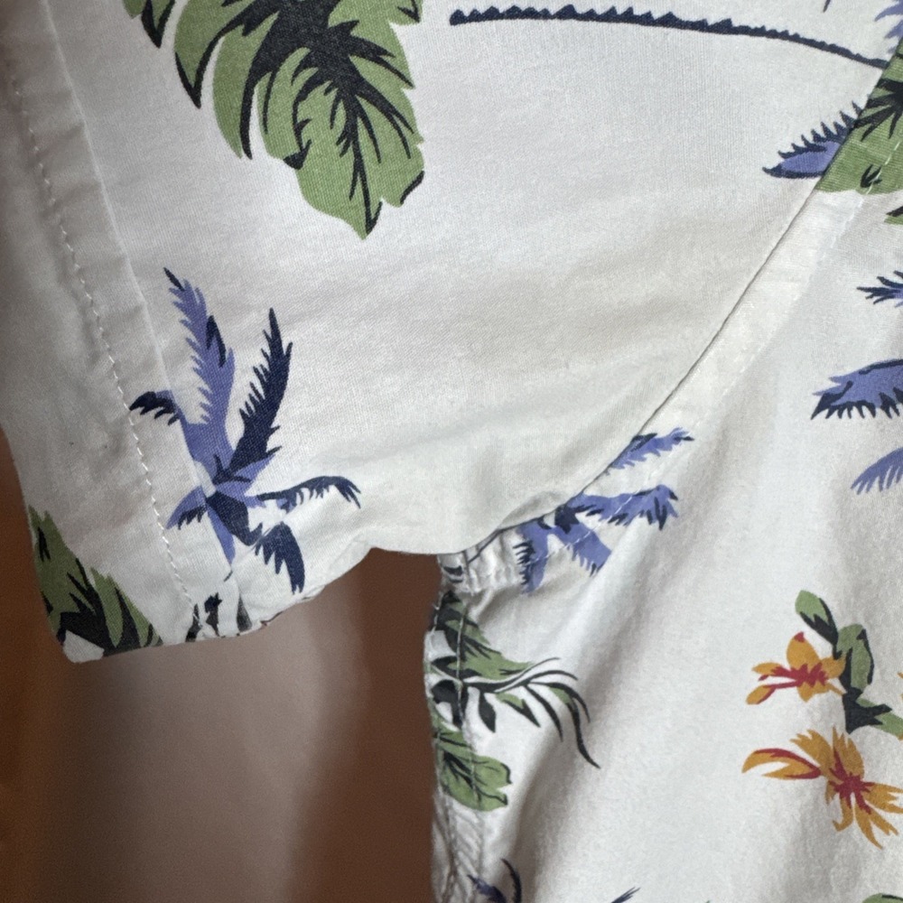 Men's Denim & Flower Short Sleeve Floral Button-Up Cotton Shirt Medium -Slim Fit - Picture 7 of 14